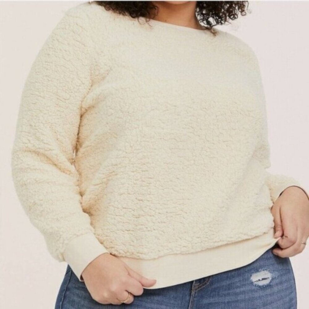 Torrid Women Ivory Faux Sherpa Teddy Sweatshirt Size 00